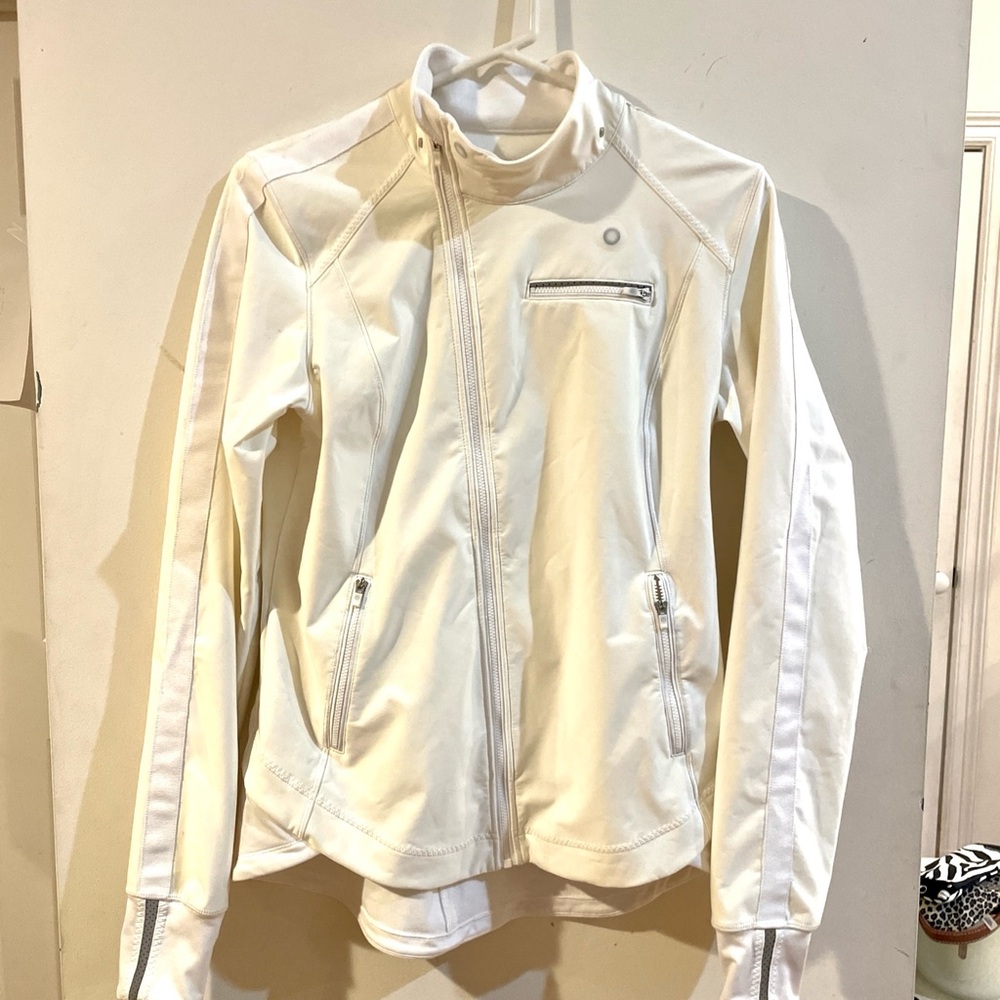 lululemon athletica Cream Ski & Snow Jacket with High Collar and Slim Fit